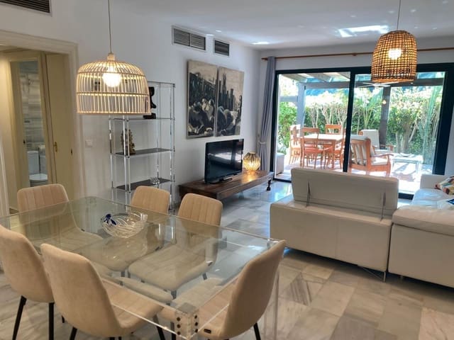 3 slaapkamer Appartement te huur in Puerto Banus, Marbella met zwembad - € 3.200 (Ref: 9111820)