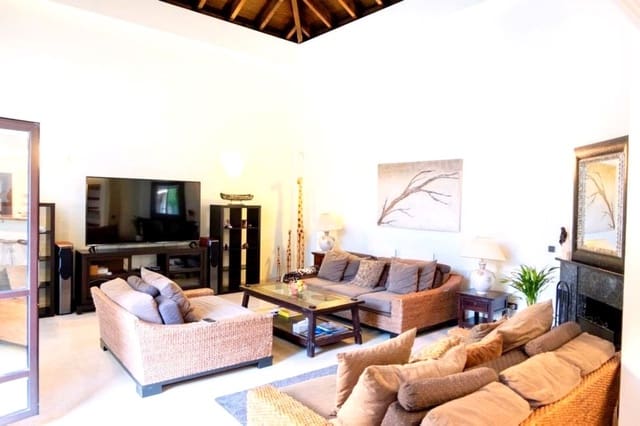 3 sypialnia Bungalow do wynajęcia w Puerto Banus, Marbella z basenem - 7 500 € (Ref: 9111889)