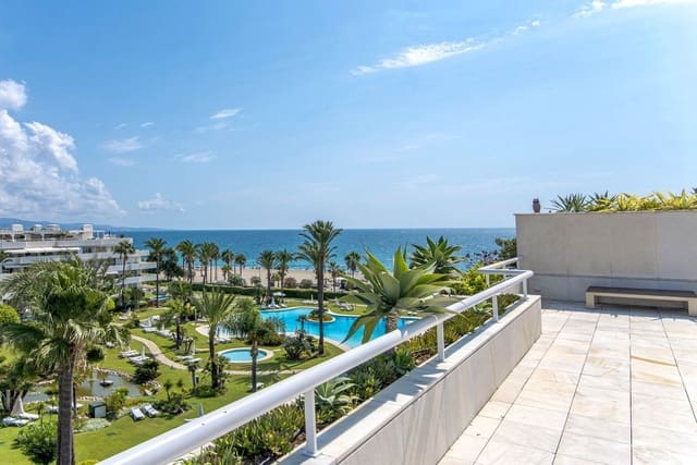 3 soveværelse Penthouse til leje i Puerto Banus, Marbella med swimmingpool - € 5.000 (Ref: 9125536)