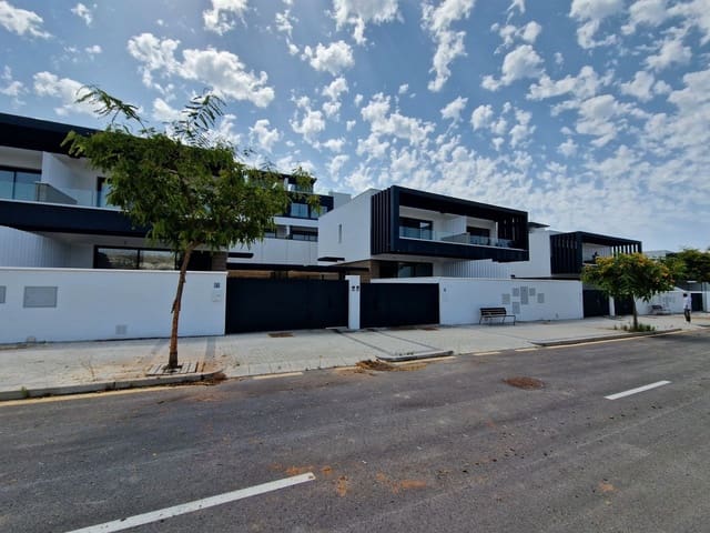3 soveværelse Semi-Rækkehus til salg i Nueva Atalaya, Estepona med swimmingpool - € 795.000 (Ref: 9158959)