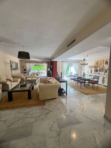 4 soveværelse Penthouse til leje i Atalaya-Isdabe, Estepona med swimmingpool garage - € 4.500 (Ref: 9158969)