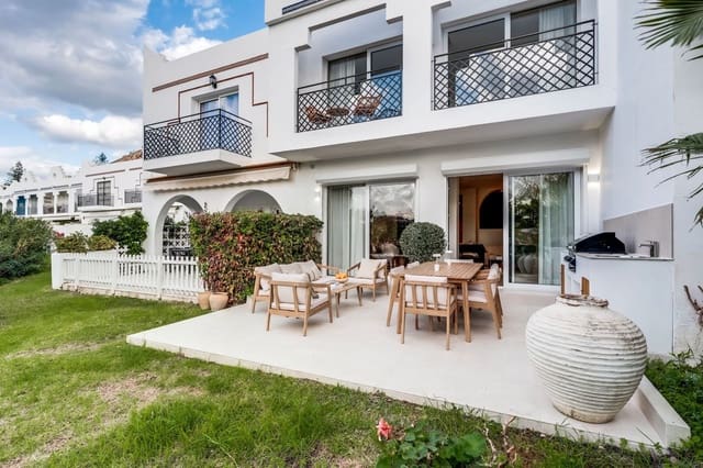 4 soverom Hus til salgs i Puerto Banus, Marbella med svømmebasseng - € 1 495 000 (Ref: 9158983)