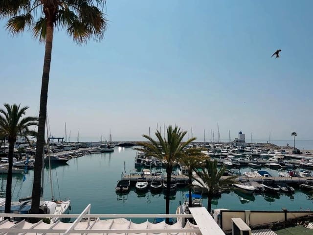 2 soveværelse Lejlighed til salg i Puerto de la Duquesa, Manilva - € 249.000 (Ref: 9159663)