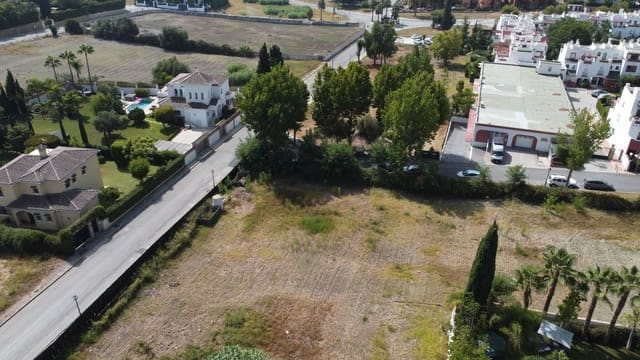 Tontti myytävänä paikassa Estepona - 499 000 € (Ref: 9187824)