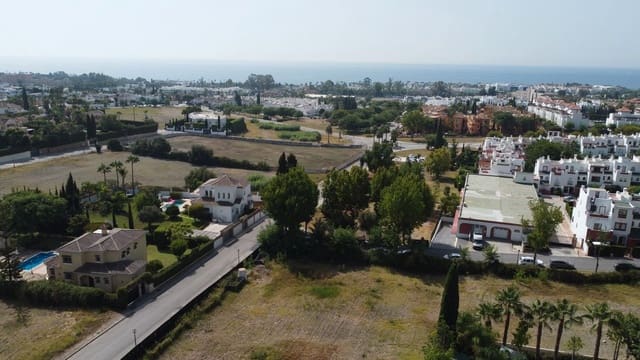 Tontti myytävänä paikassa Estepona - 499 000 € (Ref: 9187824)