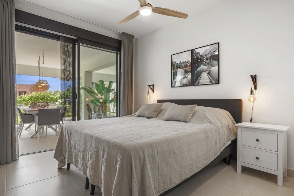 2 makuuhuone Huoneisto myytävänä paikassa Estepona mukana uima-altaan 
autotalli - 495 000 € (Ref: 10098631)