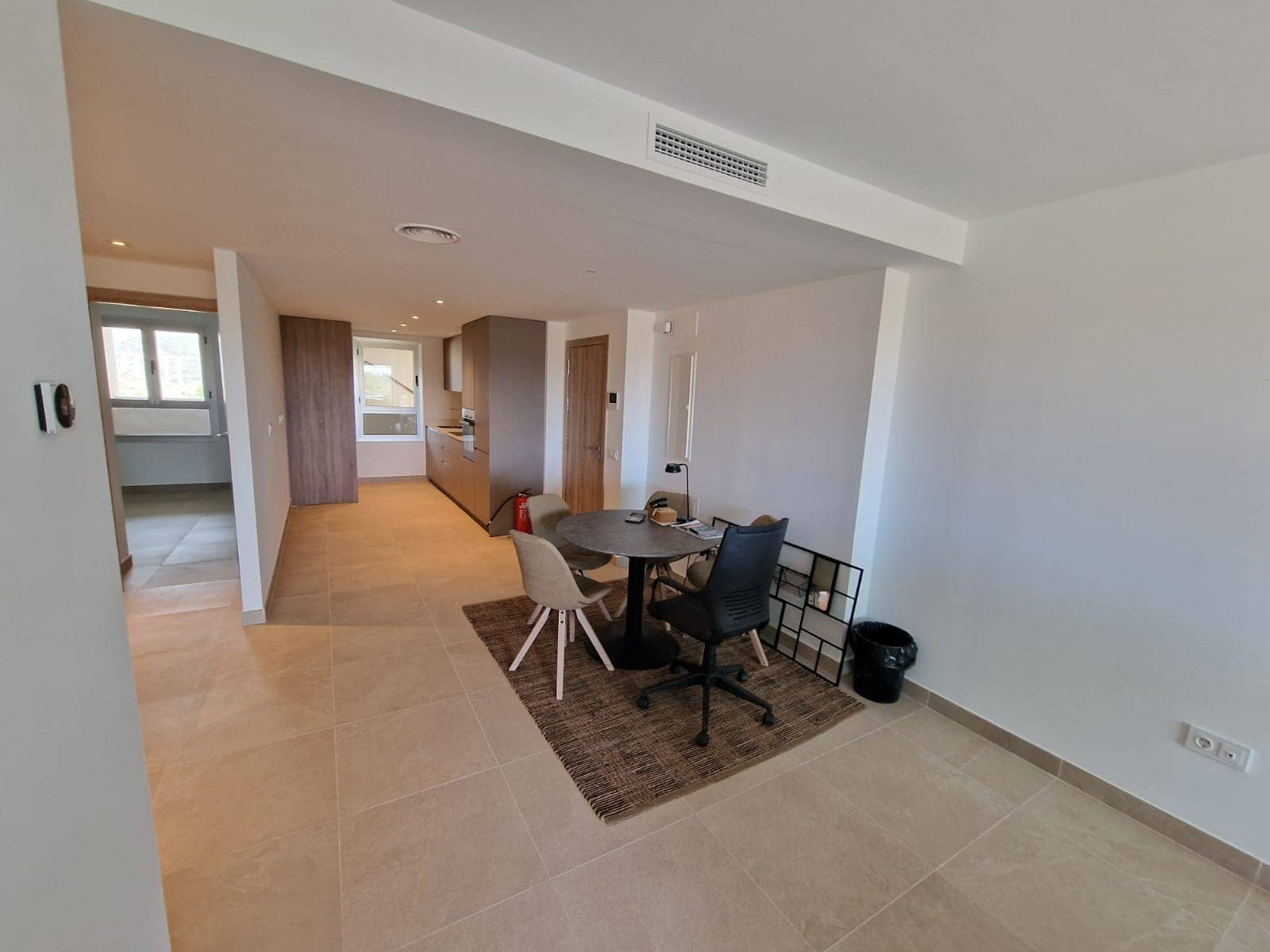 2 soveværelse Lejlighed til salg i Estepona med swimmingpool garage - € 370.000 (Ref: 10100840)