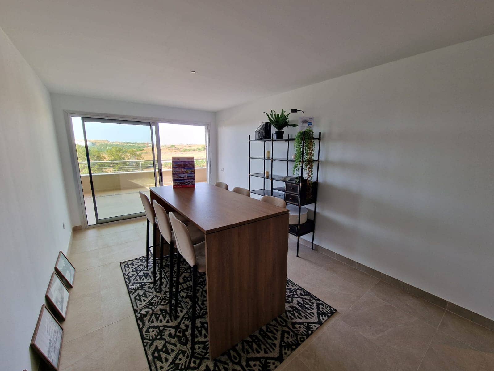 2 soveværelse Lejlighed til salg i Estepona med swimmingpool garage - € 370.000 (Ref: 10100840)
