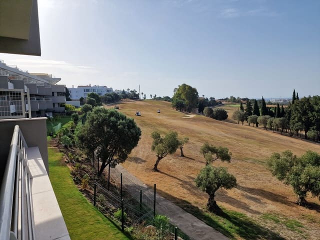 2 bedroom Apartment for sale in Estepona with pool garage - € 370,000 (Ref: 10100840)