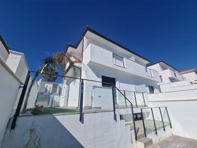 2 sovrum Semi-fristående Villa till salu i Manilva - 369 000 € (Ref: 10113404)