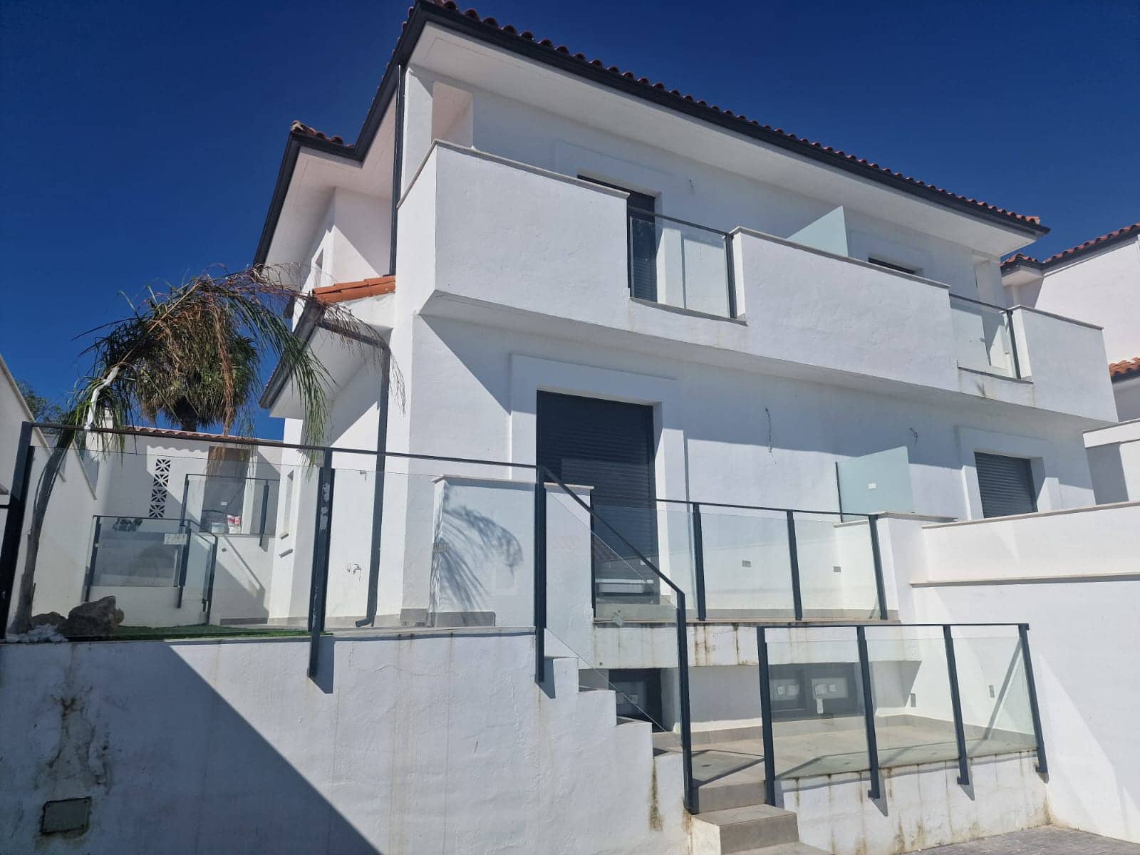 2 soverom Kjedet enebolig til salgs i Manilva - € 369 000 (Ref: 10113404)