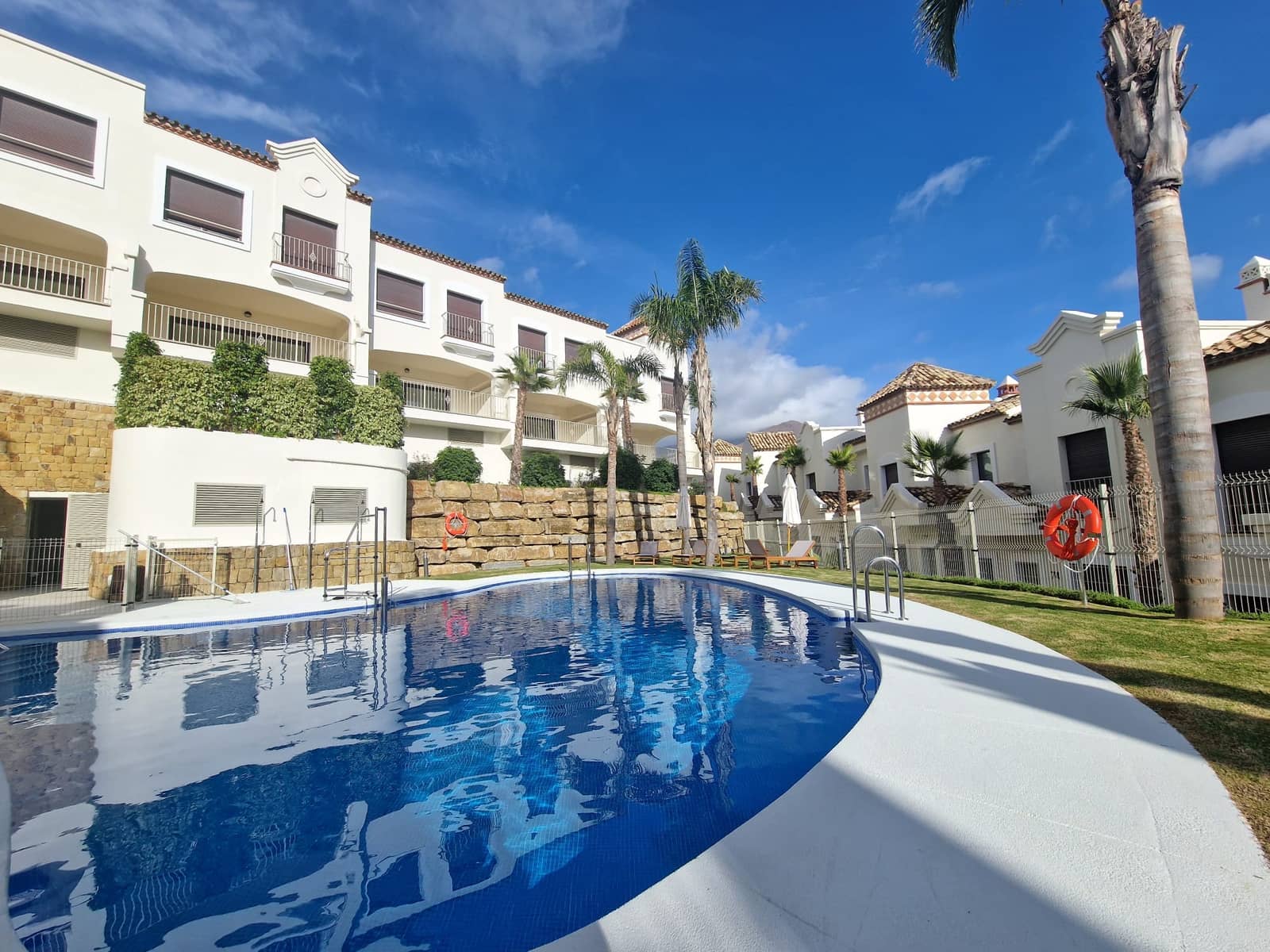 3 bedroom Terraced Villa for sale in Estepona with pool garage - € 470,250 (Ref: 10120549)