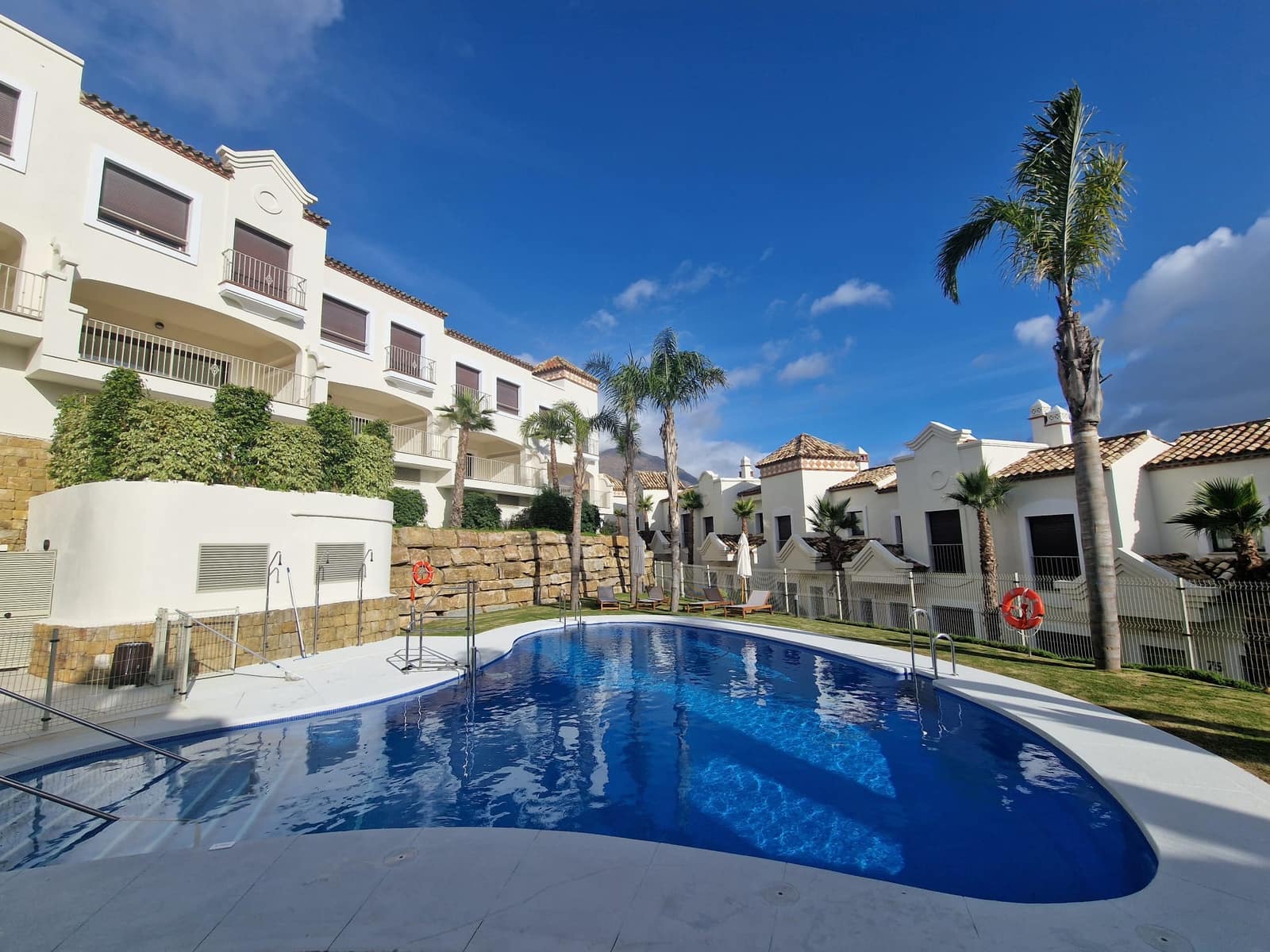 3 bedroom Terraced Villa for sale in Estepona with pool garage - € 470,250 (Ref: 10120549)