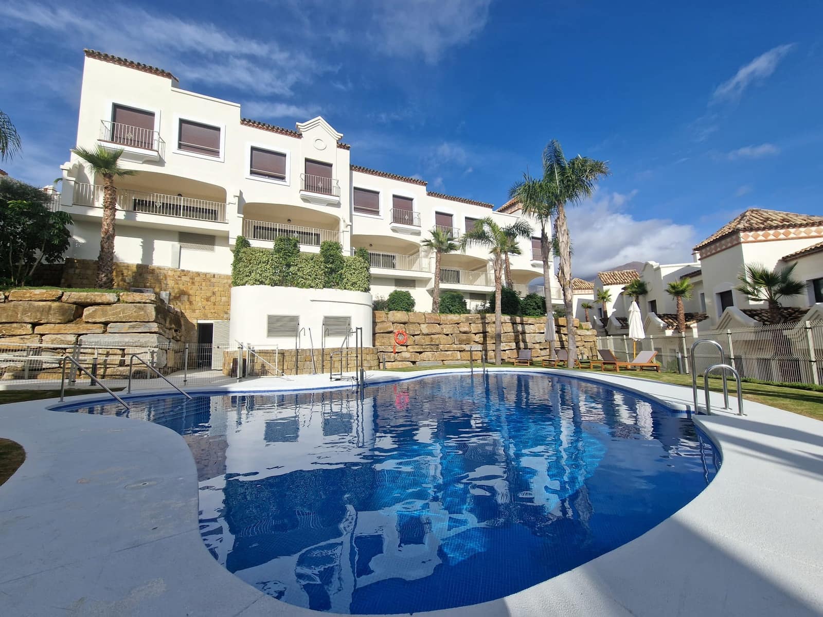 3 bedroom Terraced Villa for sale in Estepona with pool garage - € 470,250 (Ref: 10120549)