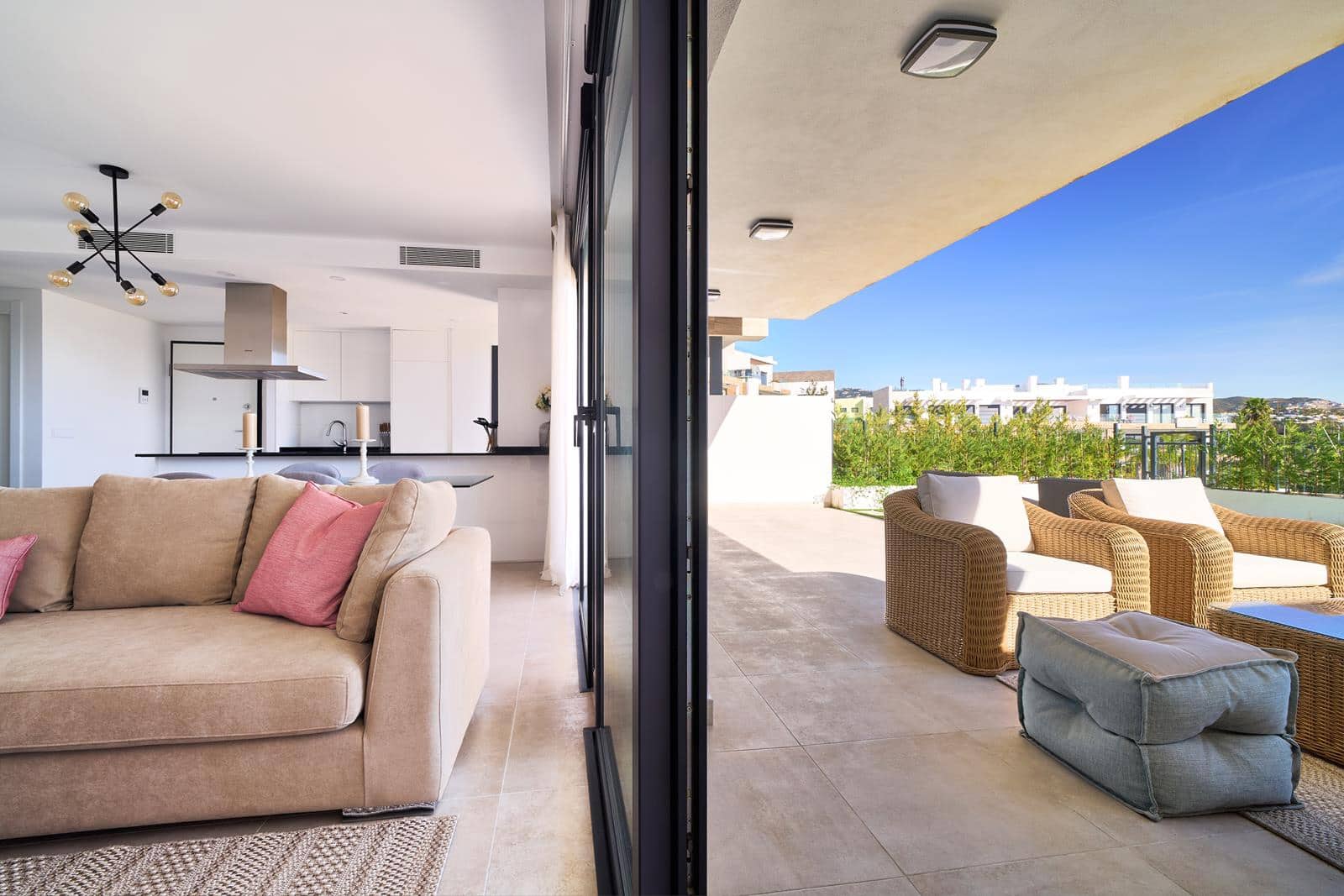 2 slaapkamer Appartement te koop in Estepona met zwembad garage - € 720.000 (Ref: 10124730)