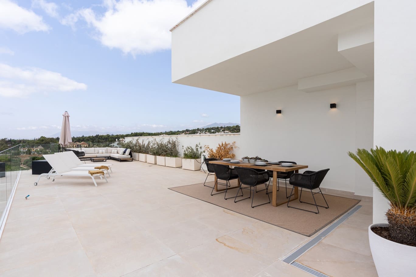 4 slaapkamer Villa te koop in Marbella met zwembad garage - € 1.950.000 (Ref: 10136437)