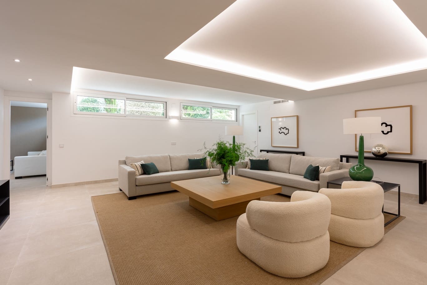 4 slaapkamer Villa te koop in Marbella met zwembad garage - € 1.950.000 (Ref: 10136437)