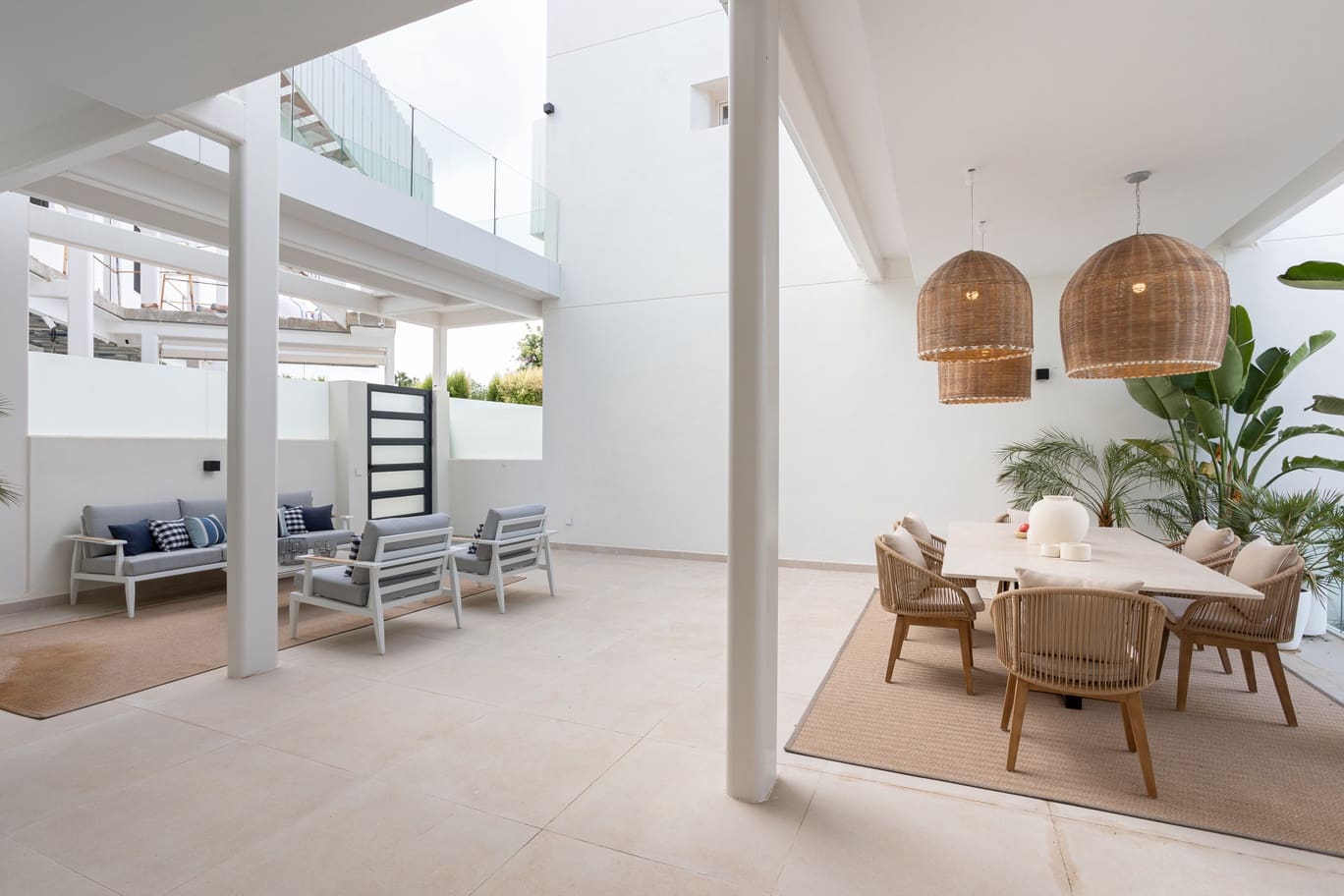4 slaapkamer Villa te koop in Marbella met zwembad garage - € 1.950.000 (Ref: 10136437)