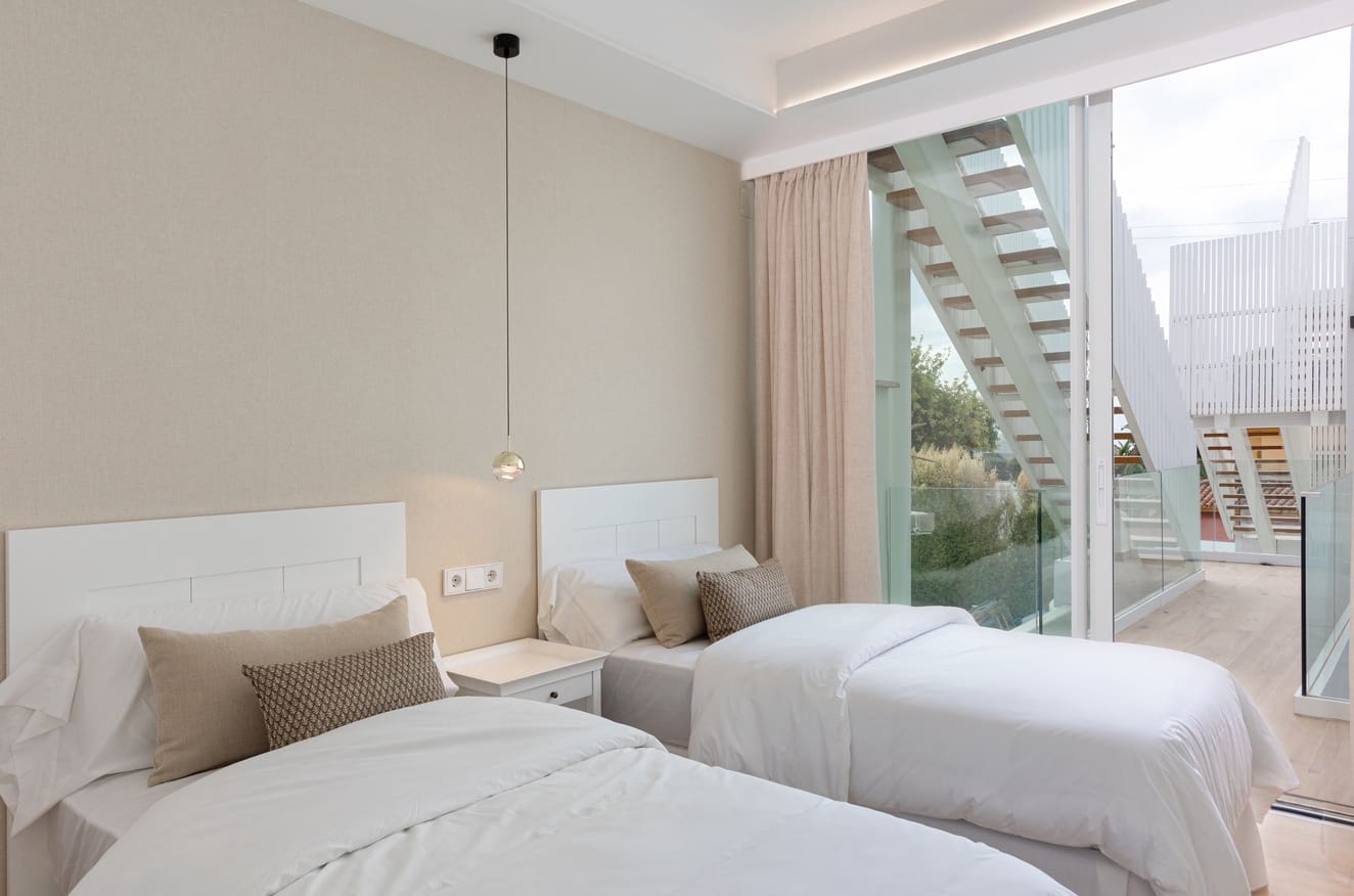 4 slaapkamer Villa te koop in Marbella met zwembad garage - € 1.950.000 (Ref: 10136437)