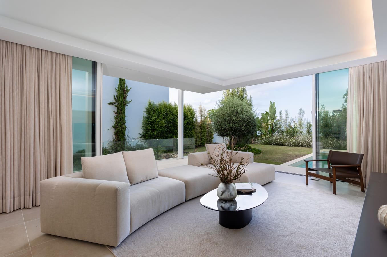 4 slaapkamer Villa te koop in Marbella met zwembad garage - € 1.950.000 (Ref: 10136437)