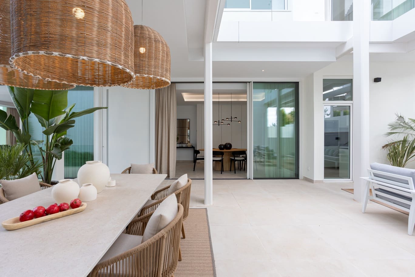4 slaapkamer Villa te koop in Marbella met zwembad garage - € 1.950.000 (Ref: 10136437)