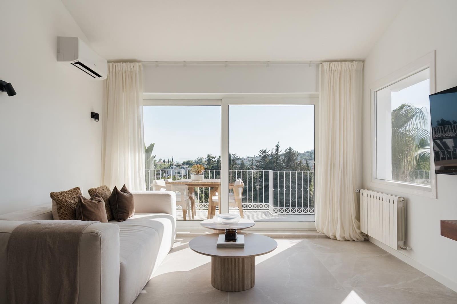 2 slaapkamer Rijtjeshuis te koop in Marbella met zwembad garage - € 525.000 (Ref: 10140135)