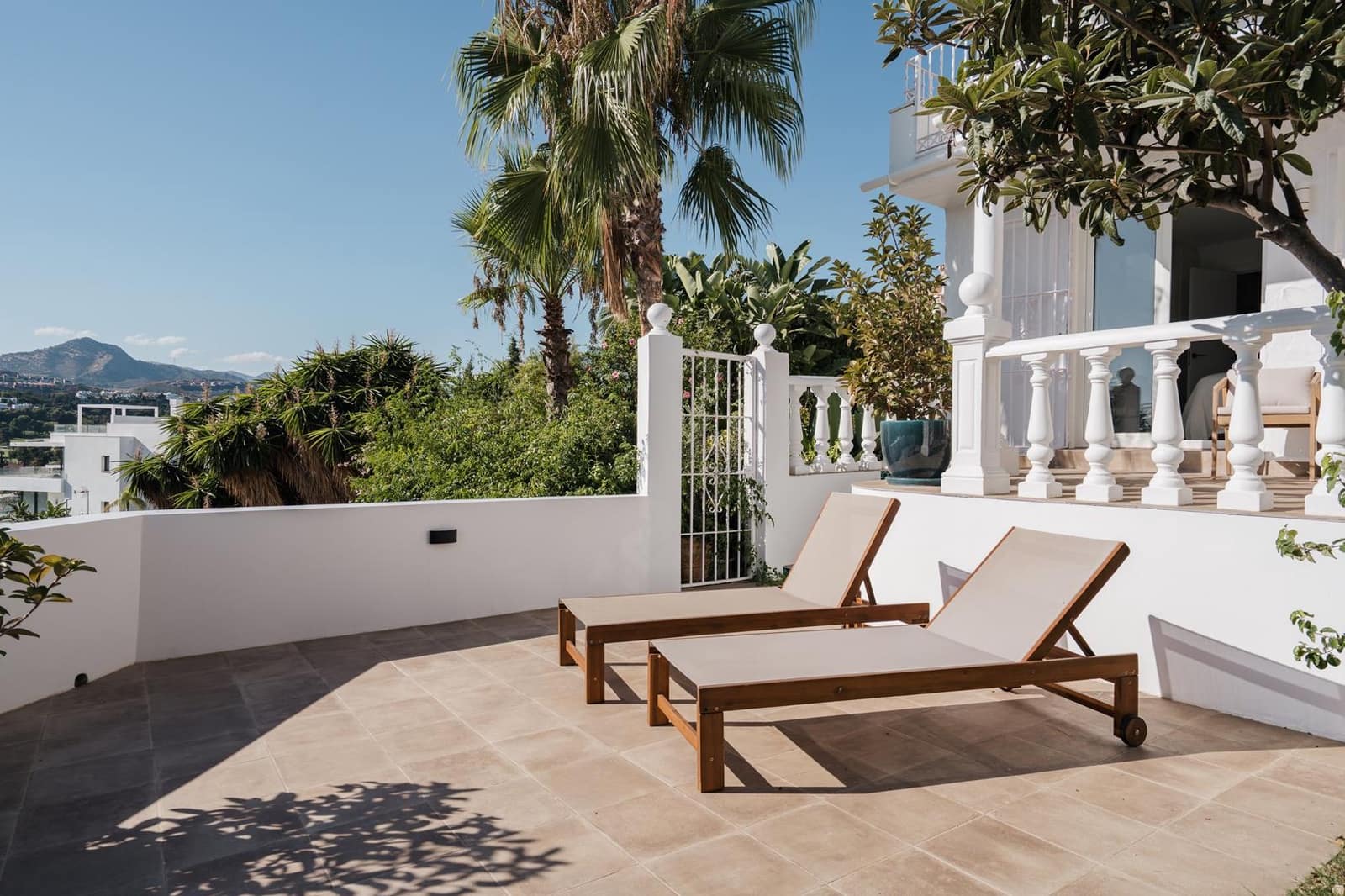 2 slaapkamer Rijtjeshuis te koop in Marbella met zwembad garage - € 525.000 (Ref: 10140135)