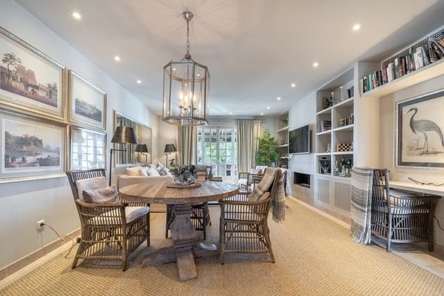 2 soverom Leilighet til salgs i Lomas De Marbella, Marbella med svømmebasseng garasje - € 2 900 000 (Ref: 10140136)