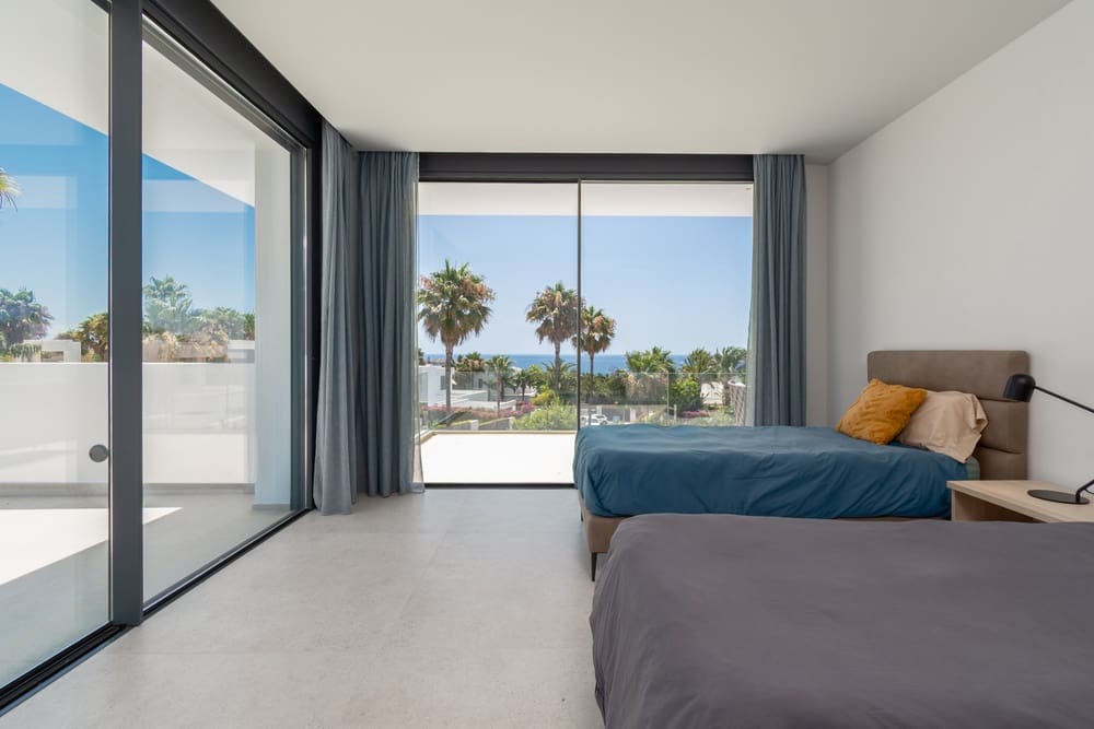 5 soverom Villa til salgs i Marbella med svømmebasseng garasje - € 5 200 000 (Ref: 10144885)