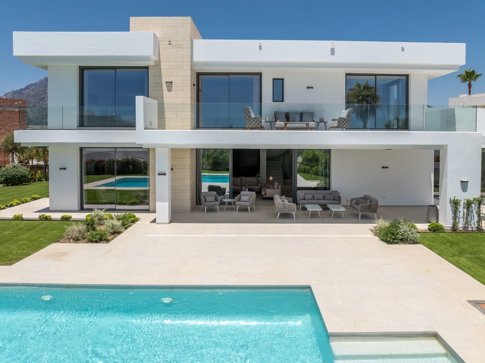 5 soverom Villa til salgs i Marbella med svømmebasseng garasje - € 5 200 000 (Ref: 10144885)