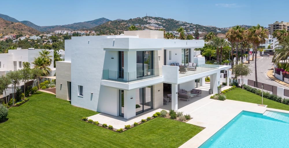 5 soverom Villa til salgs i Marbella med svømmebasseng garasje - € 5 200 000 (Ref: 10144885)