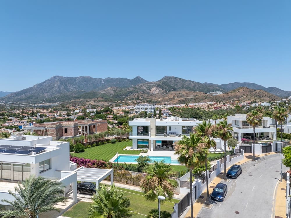 5 soverom Villa til salgs i Marbella med svømmebasseng garasje - € 5 200 000 (Ref: 10144885)