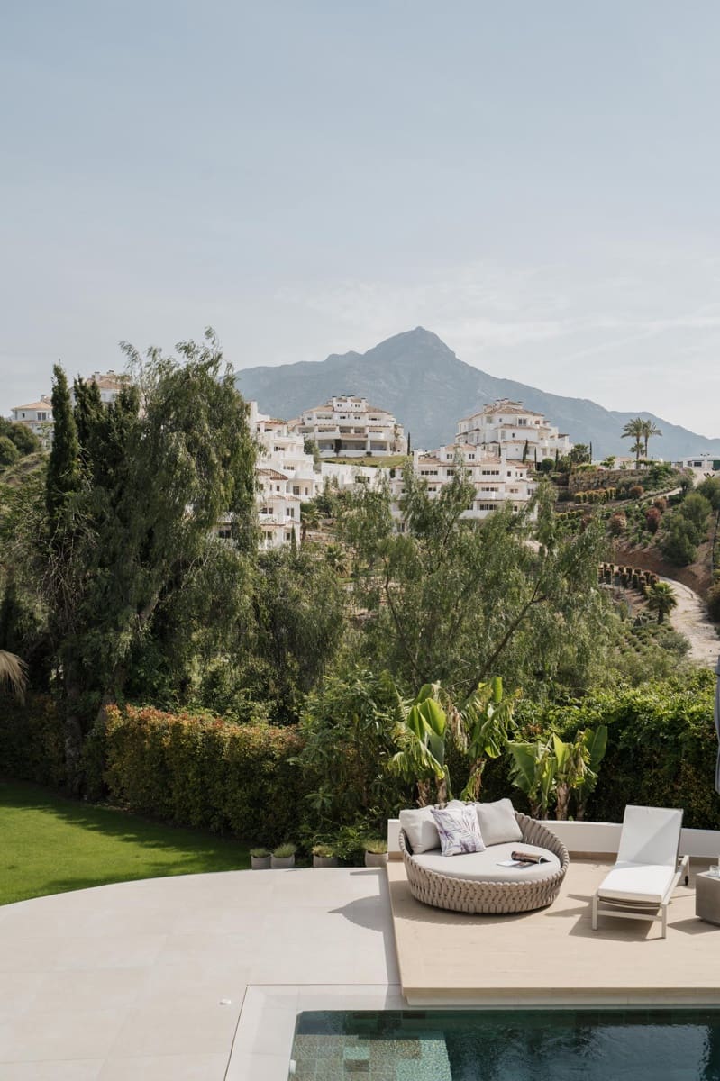 5 chambre Villa/Maison à vendre à Nueva Andalucia avec piscine garage - 3 250 000 € (Ref: 10148089)