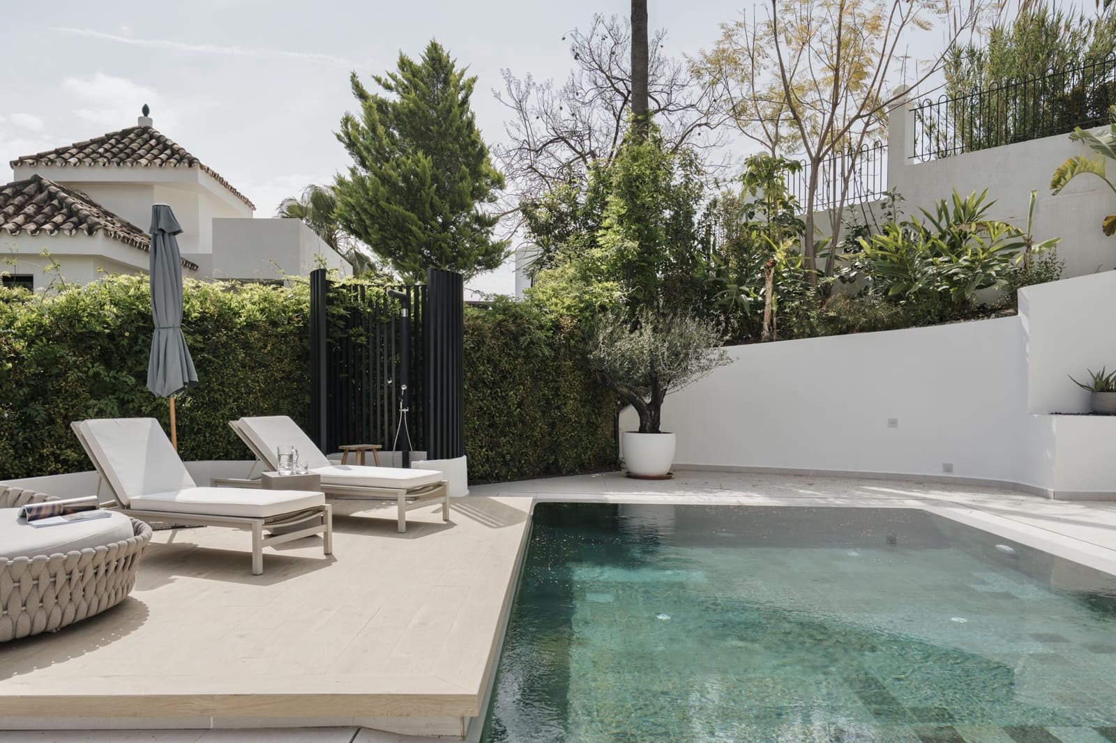 5 chambre Villa/Maison à vendre à Nueva Andalucia avec piscine garage - 3 250 000 € (Ref: 10148089)