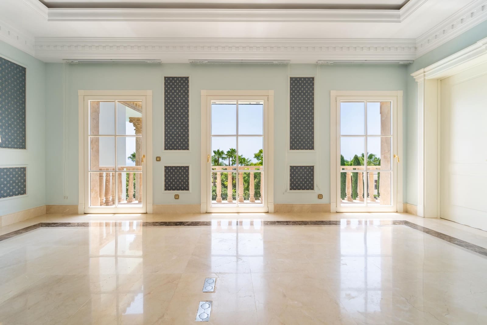 10 soveværelse Villa til salg i Golden Mile med swimmingpool garage - € 17.500.000 (Ref: 10166880)