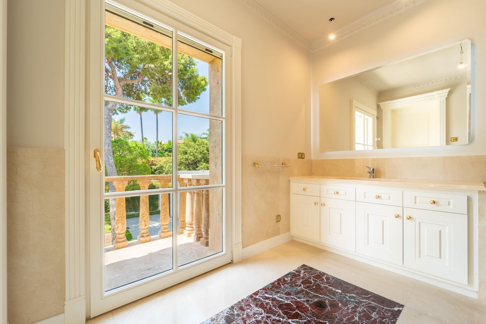 10 soveværelse Villa til salg i Golden Mile med swimmingpool garage - € 17.500.000 (Ref: 10166880)