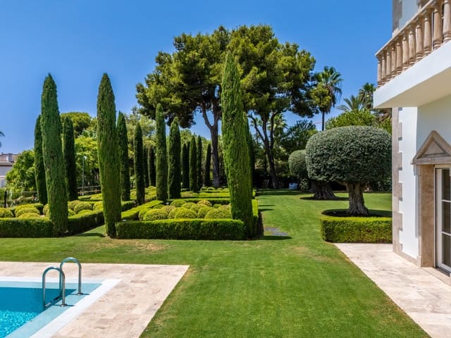 10 soveværelse Villa til salg i Sierra Blanca, Marbella med swimmingpool garage - € 17.500.000 (Ref: 10166880)