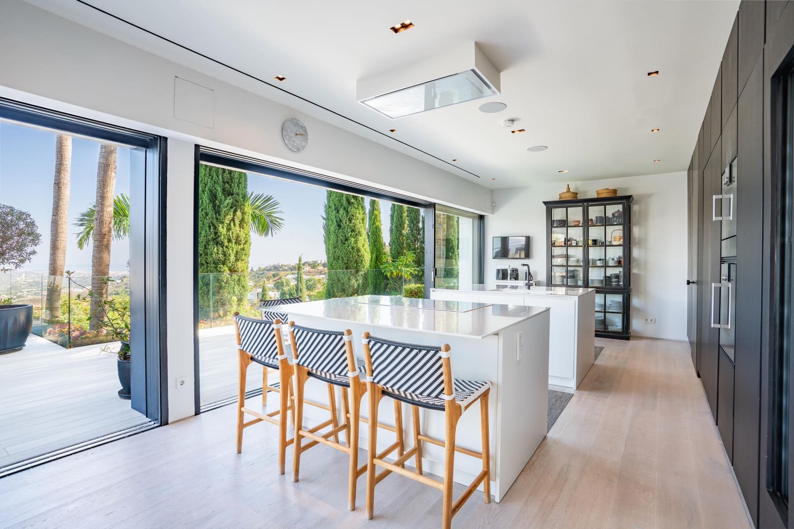 6 sovrum Villa till salu i Ojen med pool garage - 3 495 000 € (Ref: 10182054)