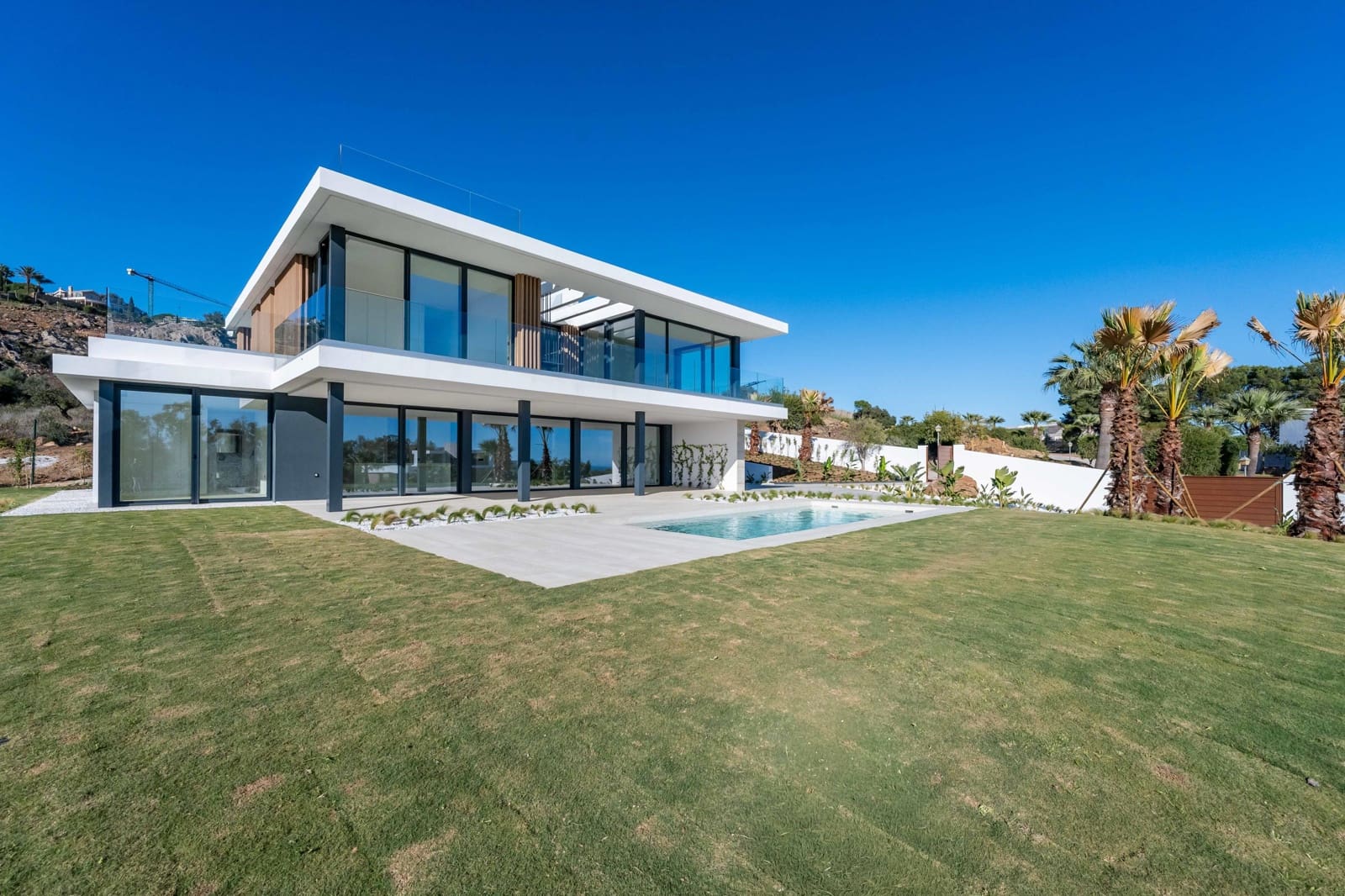 5 bedroom Villa for sale in Sotogrande with pool garage - € 3,350,000 (Ref: 10185219)