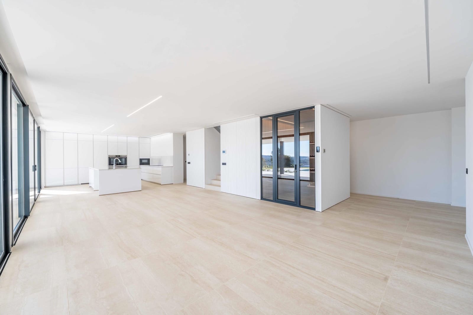 5 bedroom Villa for sale in Sotogrande with pool garage - € 3,350,000 (Ref: 10185219)