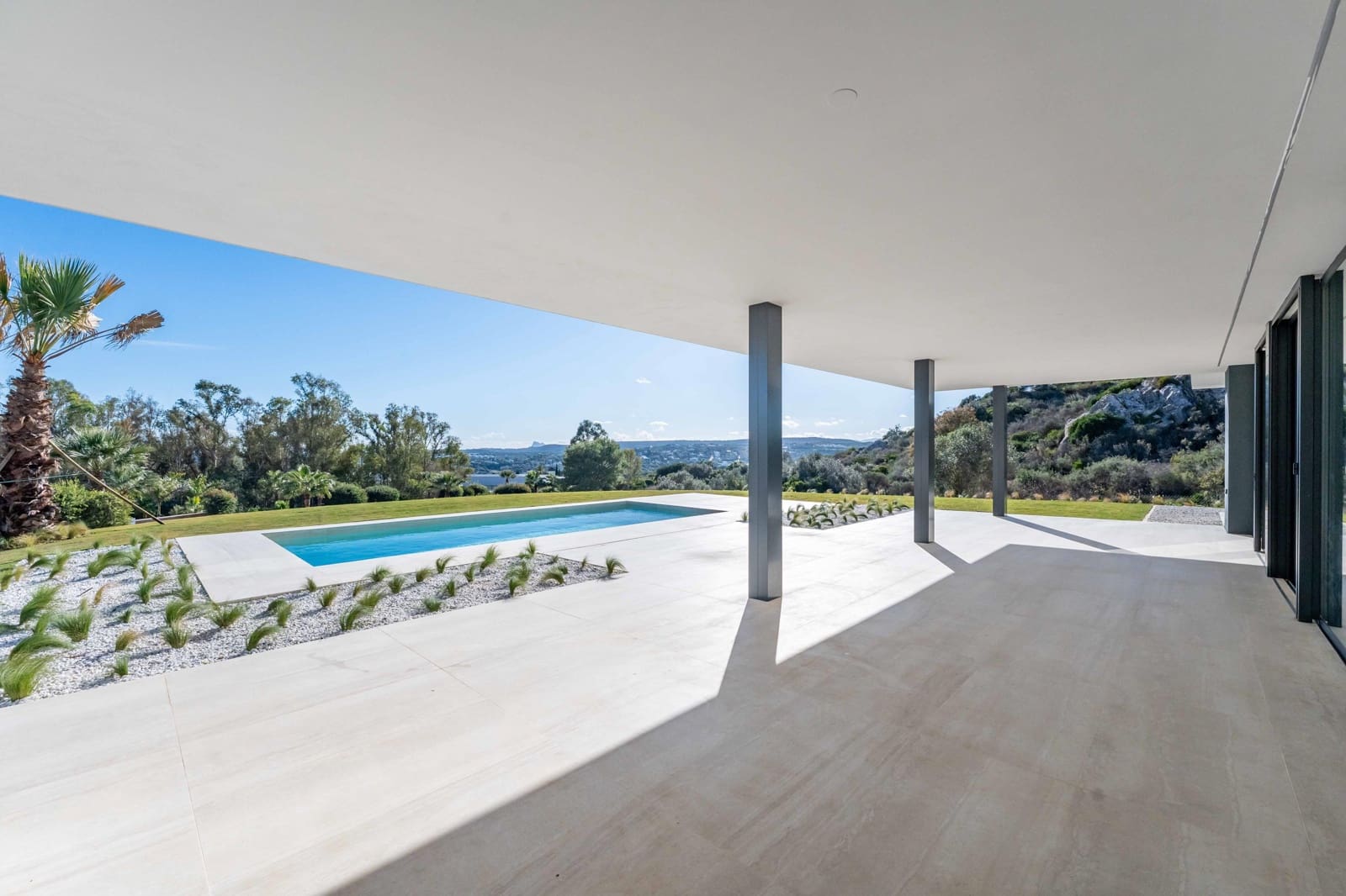 5 bedroom Villa for sale in Sotogrande with pool garage - € 3,350,000 (Ref: 10185219)