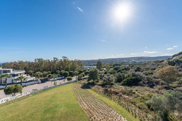 5 bedroom Villa for sale in Sotogrande Alto, San Roque with pool garage - € 3,350,000 (Ref: 10185219)