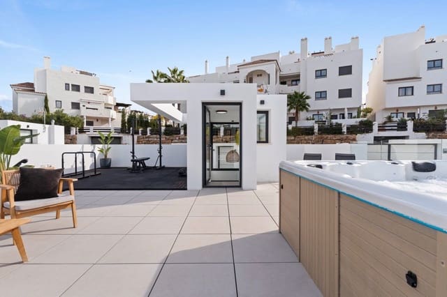 6 makuuhuone Huvila myytävänä paikassa La Concha - Resina Golf, Estepona mukana uima-altaan - 1 495 000 € (Ref: 8031431)