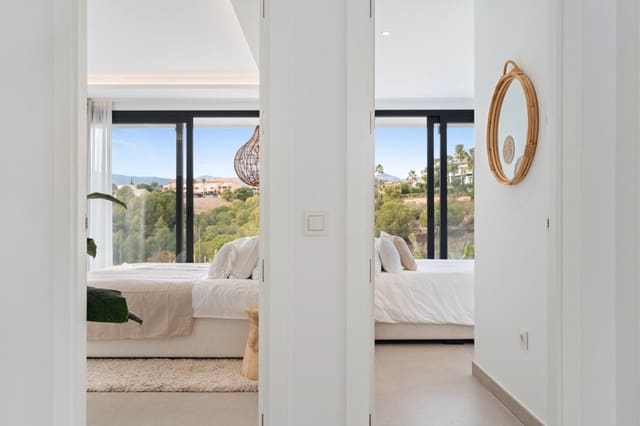 6 makuuhuone Huvila myytävänä paikassa La Concha - Resina Golf, Estepona mukana uima-altaan - 1 495 000 € (Ref: 8031431)