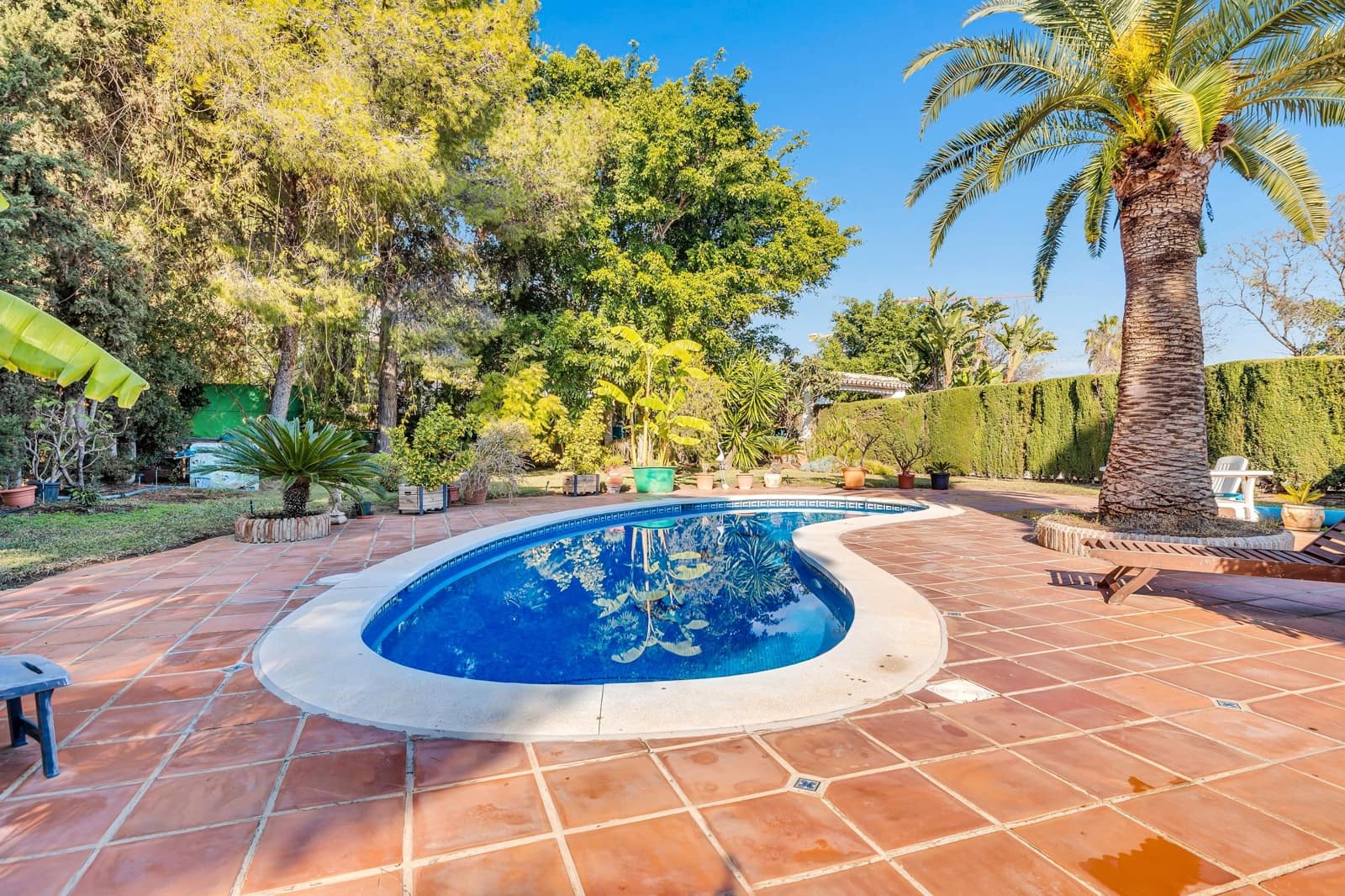 5 bedroom Villa for sale in Estepona with pool - € 1,175,000 (Ref: 8044334)