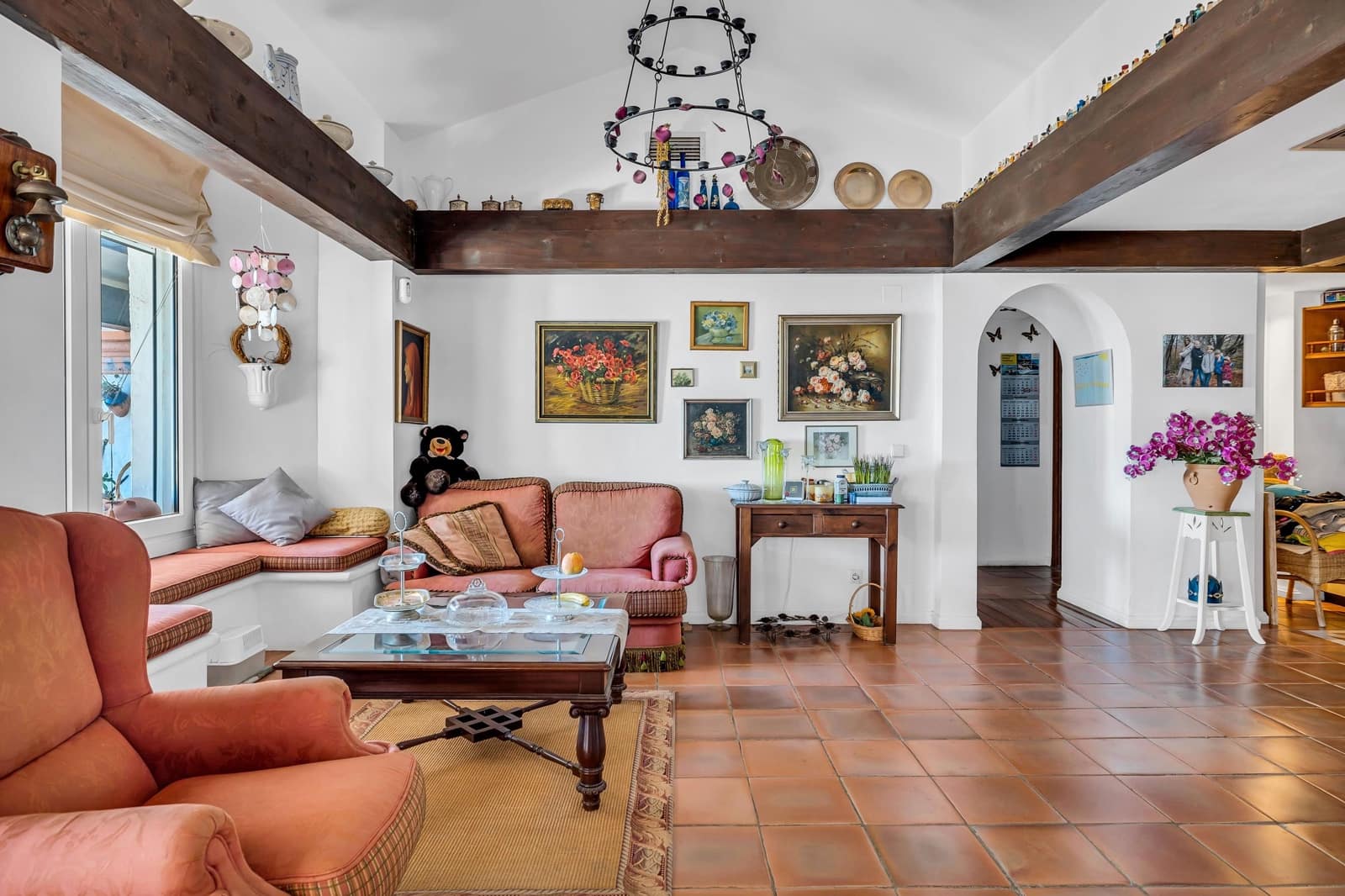 5 bedroom Villa for sale in Estepona with pool - € 1,175,000 (Ref: 8044334)
