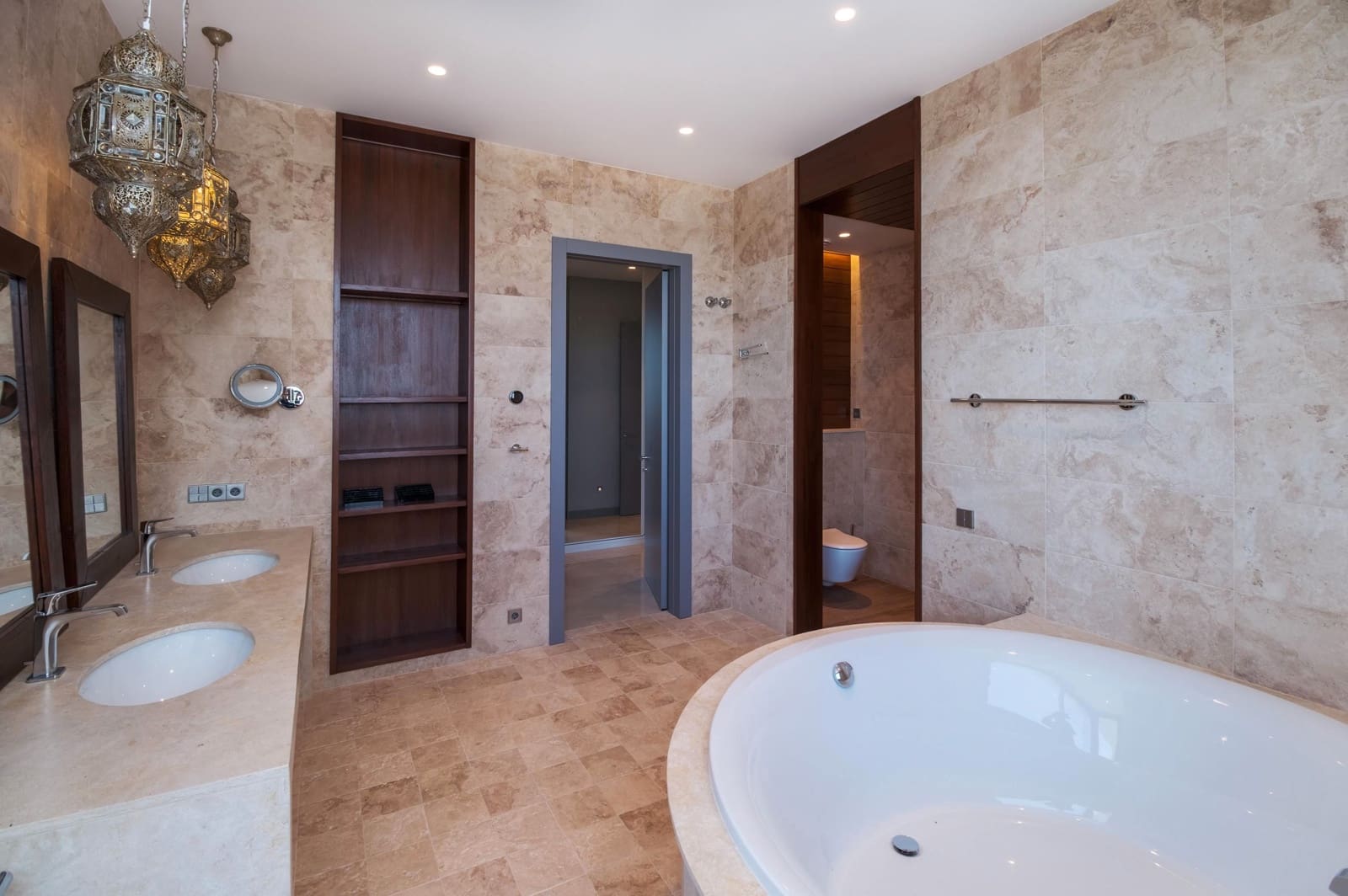 12 Zimmer Villa zu verkaufen in Benahavis mit Pool - 12.700.000 € (Ref: 8046707)