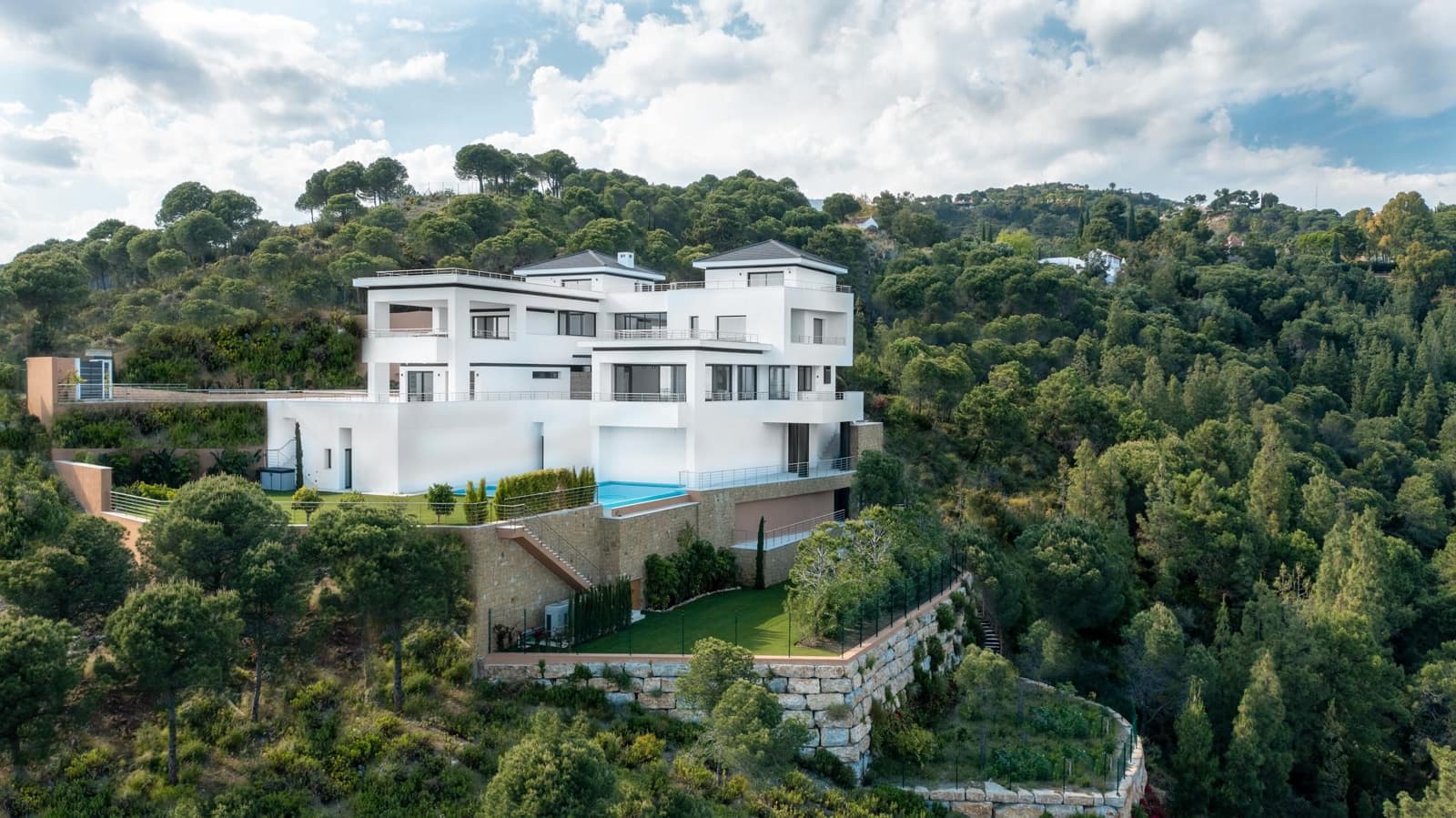 12 Zimmer Villa zu verkaufen in Benahavis mit Pool - 12.700.000 € (Ref: 8046707)