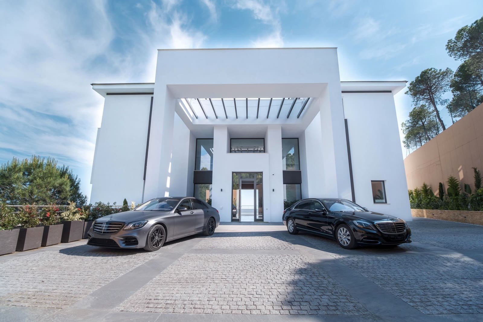 12 Zimmer Villa zu verkaufen in Benahavis mit Pool - 12.700.000 € (Ref: 8046707)