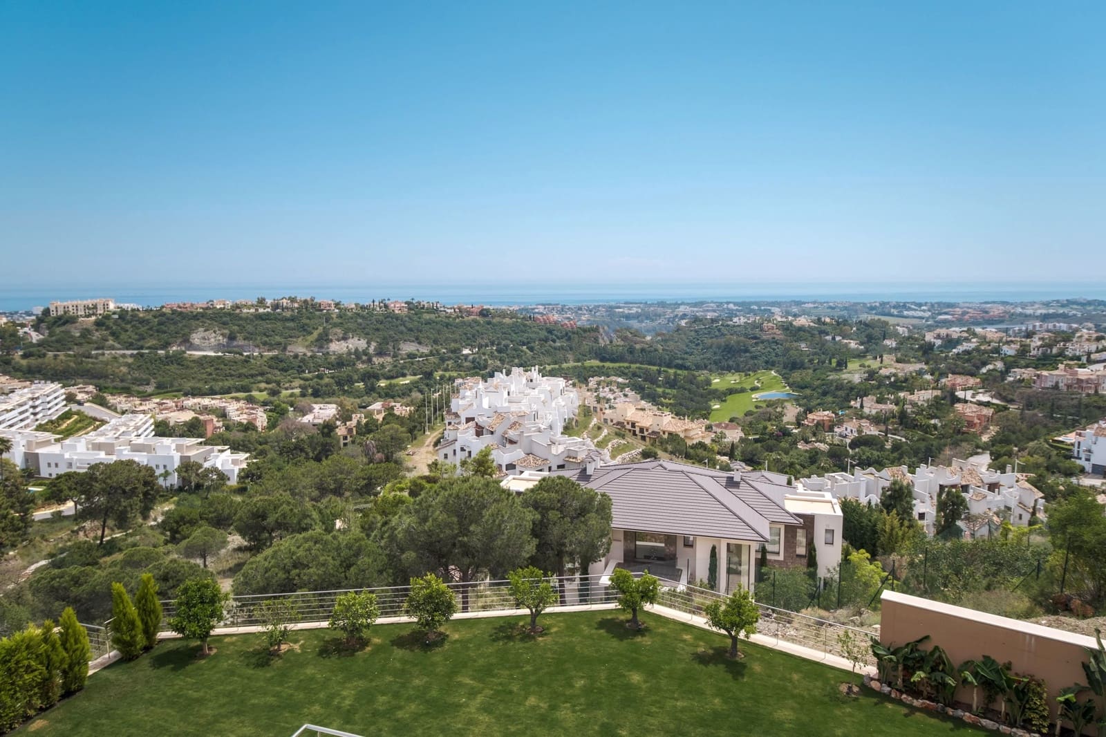 12 Zimmer Villa zu verkaufen in Benahavis mit Pool - 12.700.000 € (Ref: 8046707)